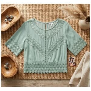 Self Esteem Mint Green Crochet Lace Top - Size XL - NWT Bell Sleeve